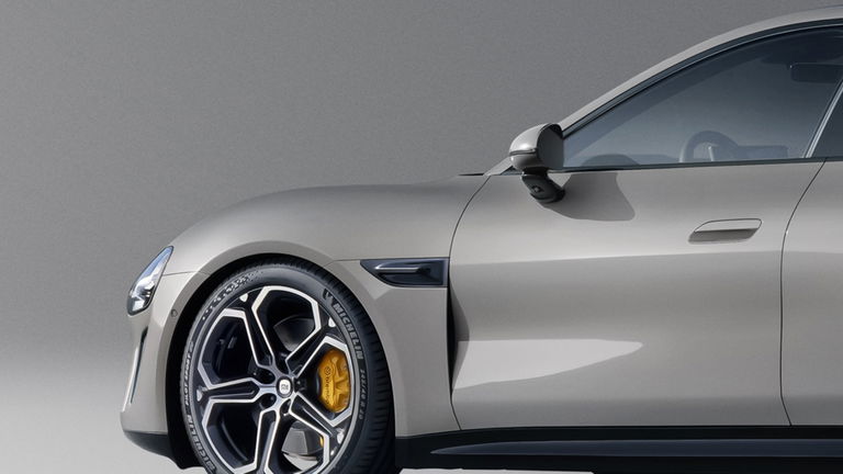 El CEO de Xiaomi revela el nombre y el diseño definitivo del primer coche de la marca: este es el Xiaomi SU7