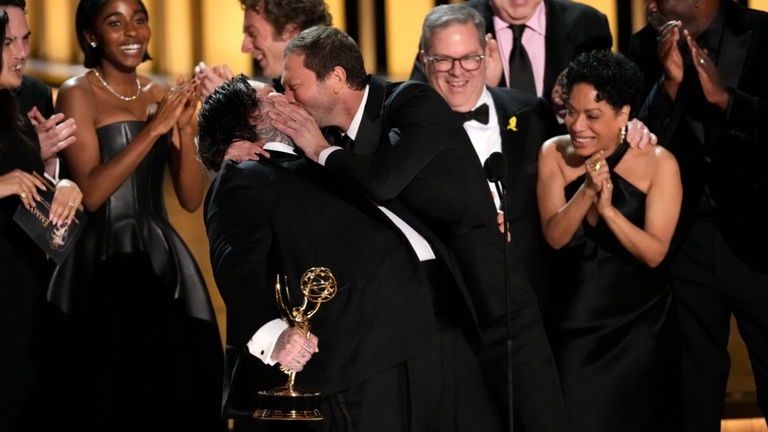 The Bear, Bronca y Succession grandes triunfadoras de los Emmy 2024. Lista completa de ganadores