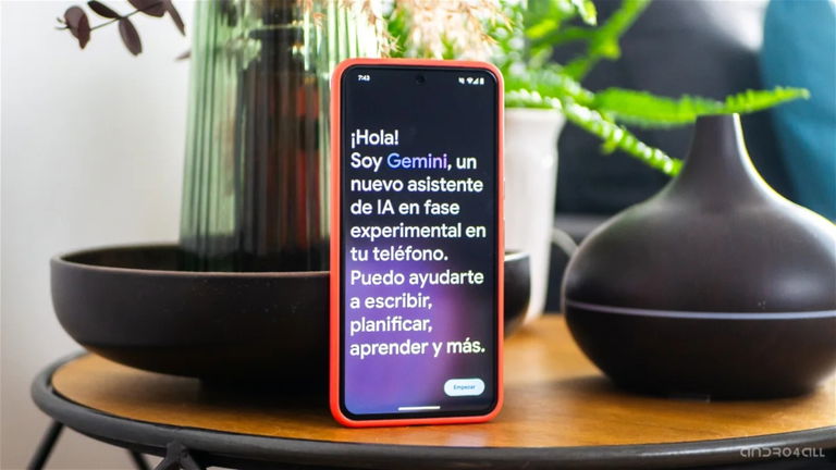 Adiós a Google Assistant: Gemini comienza a ser el asistente virtual por defecto en Android