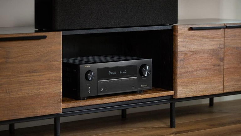 La piedra angular de todo cine en casa: receptor de audio y vídeo Denon para Dolby Atmos y sonido de alta gama