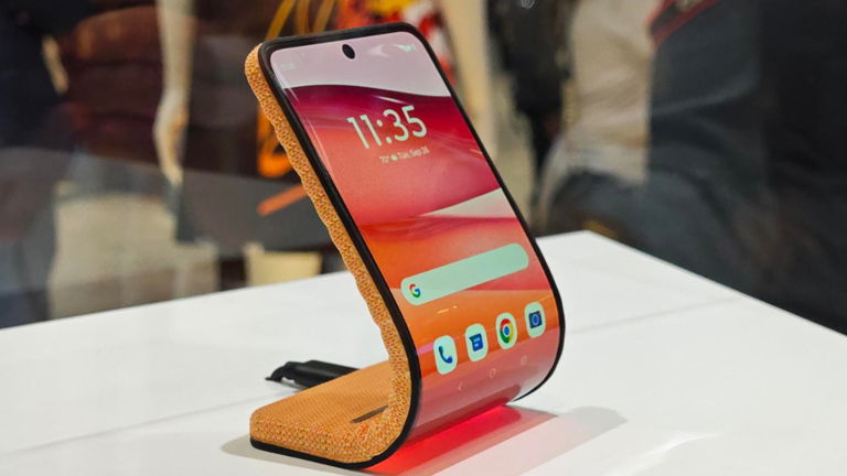 El nuevo smartphone plegable de Motorola es el móvil más buscado en el MWC 2024