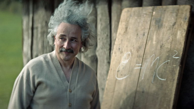 Netflix estrena 'Einstein y la bomba', una película que va más allá de 'Oppenheimer', y 7 novedades más