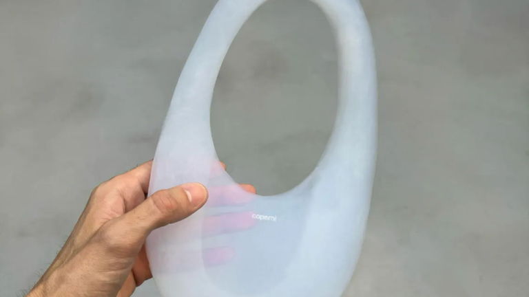 El material más ligero del planeta tiene una nueva aplicación inesperada: un bolso que cuesta una fortuna