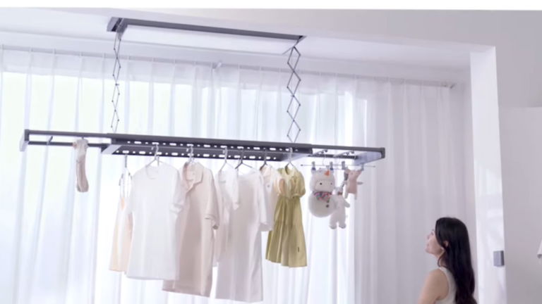 Lo nuevo de Xiaomi va a revolucionar tu colada: una lampara de techo capaz de secar tu ropa