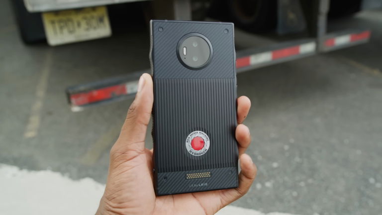 Nikon compra RED, la empresa detrás del infame RED Hydrogen One
