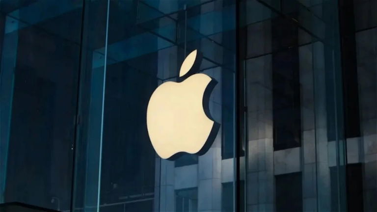 Apple bloquea los emuladores de PC de todas sus tiendas de apps y abre de nuevo el debate sobre su control férreo