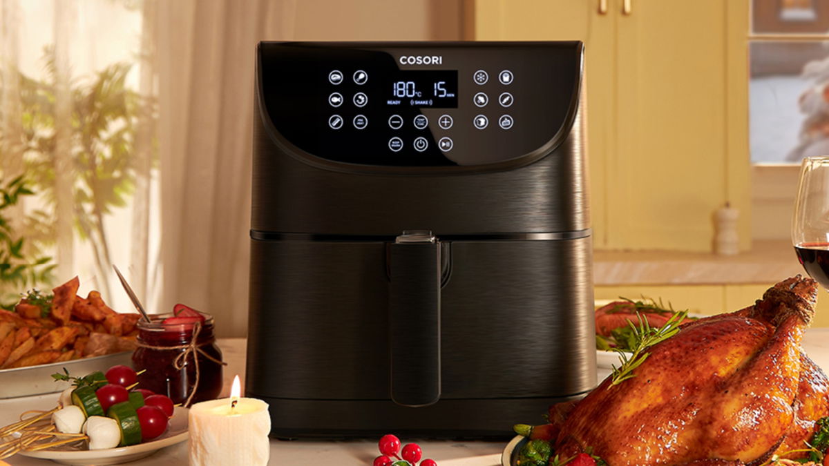 La freidora de aire que arrasa este Black Friday: solo 79 euros, con 1700W de potencia, 5,5 litros y 11 funciones