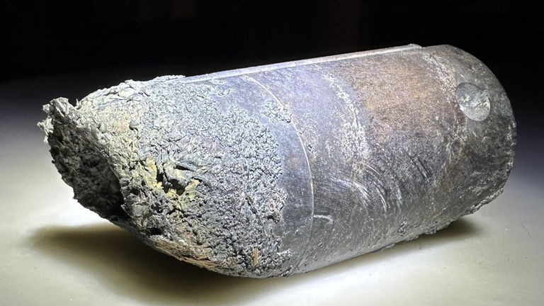 La NASA está investigando un sorprendente objeto espacial que se estrelló contra la casa de un hombre