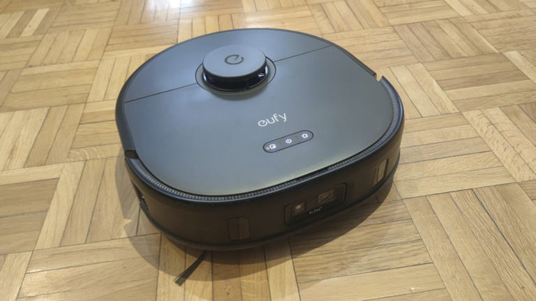 De 779 a 419 euros: este robot con base de autovaciado se desploma a su precio mínimo histórico en Amazon