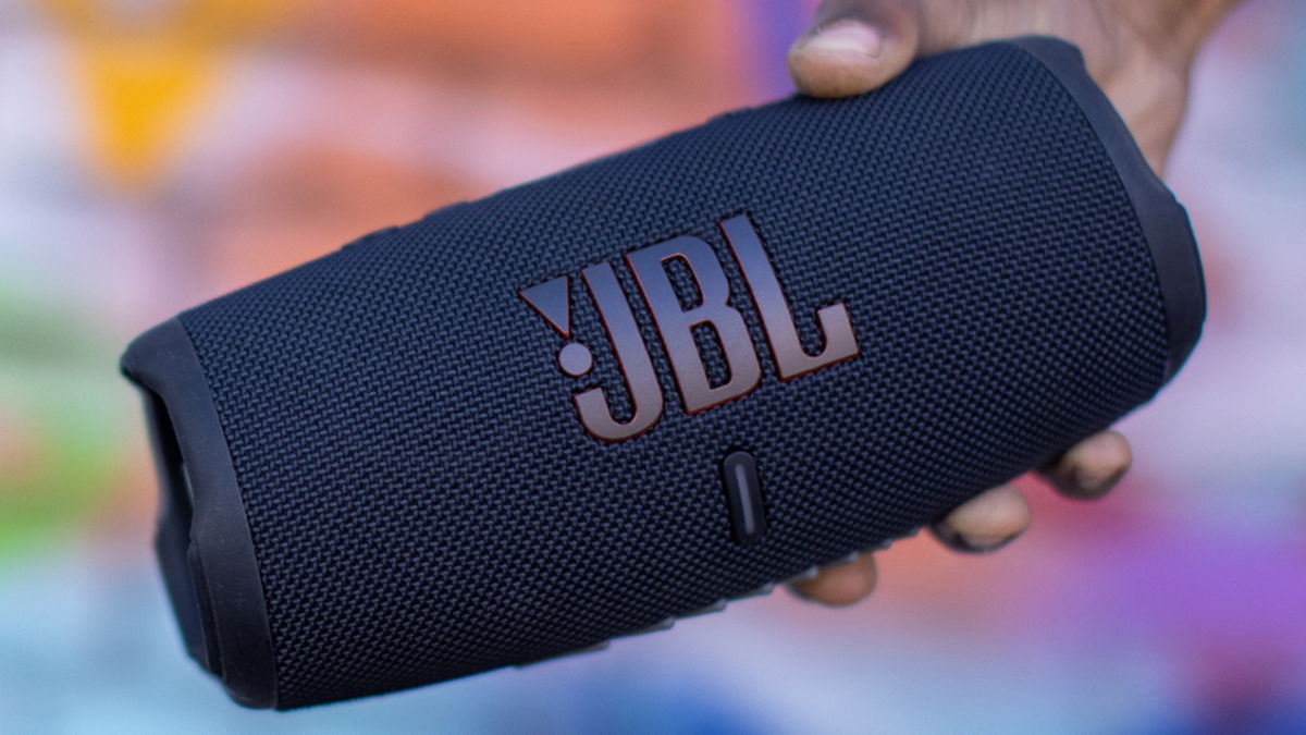 El altavoz JBL mejor valorado está en oferta: excelente sonido y 20 horas de batería por hasta 70 euros menos
