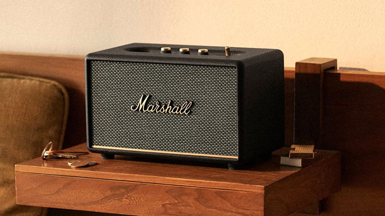Este altavoz Bluetooth triunfa en Amazon por su diseño y su sonido, ahora con descuentazo por tiempo limitado