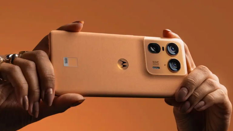 Este móvil premium de Motorola más barato que nunca: cámaras brutales y mucha potencia por 400 euros menos