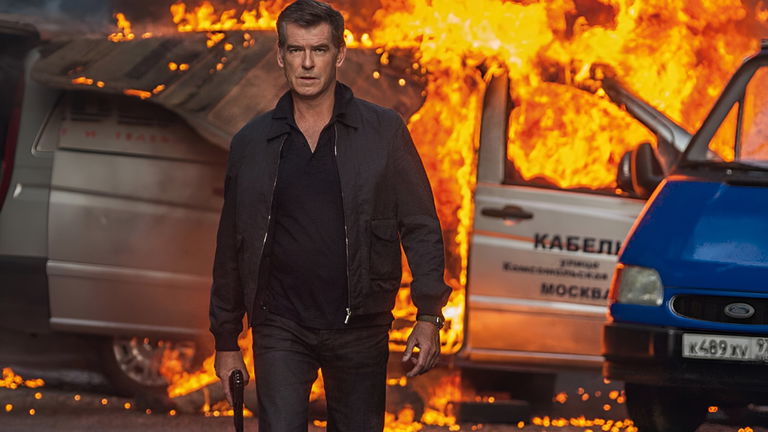 Pierce Brosnan vuelve a empuñar un arma en 'Fast Charlie', al fin con fecha de estreno en España