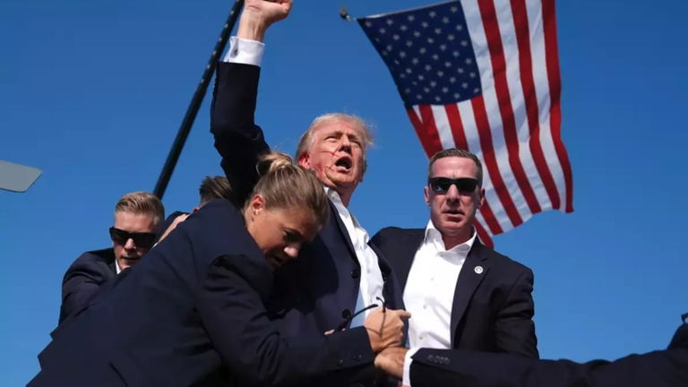 Sólo se necesitaron 40 minutos para hackear el móvil Samsung del atacante de Donald Trump