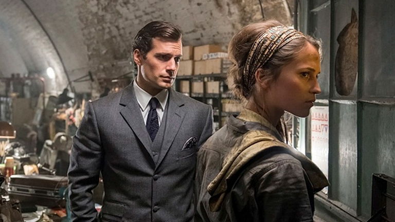 Esta joya de Henry Cavill es una gran desconocida, pero no podrás dejar de verla y está en streaming