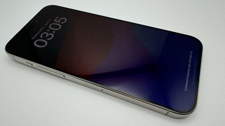 Sale a la luz un prototipo del iPhone 15 Pro Max que nunca llegó a ver la luz