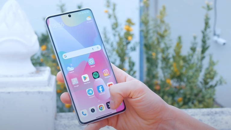 Otros 13 móviles Xiaomi, Redmi y POCO reciben la actualización a HyperOS 3: descubre si el tuyo está entre ellos