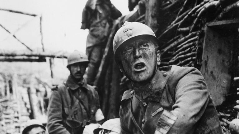 La escena bélica más brutal la puedes encontrar en una genial película del mejor director de la historia. Y está en streaming