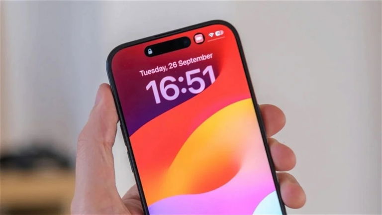 Amazon hunde el precio del iPhone 15 Plus con una de las mejores baterías de la historia y cámaras profesionales