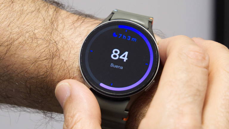 Te puede sorprender lo completo que es este reloj inteligente: buena pantalla, autonomía real y un seguimiento deportivo que no te falla cuando lo necesitas
