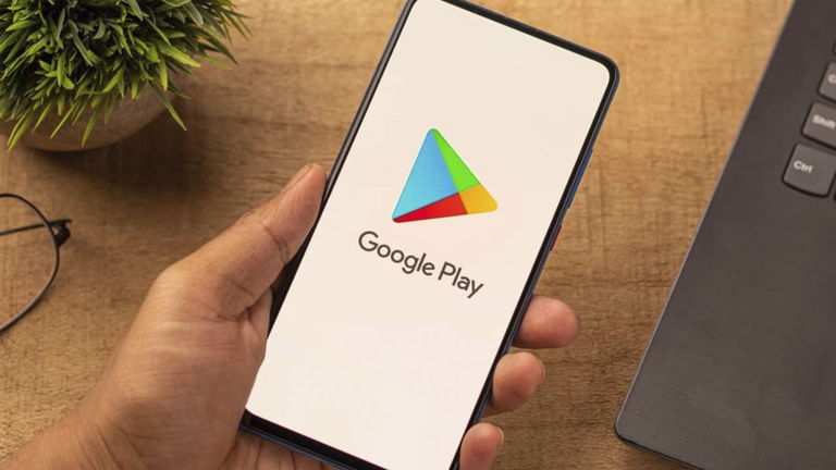 Google Play Store ocultará la valoración de ciertas apps. Puede ser una forma de evitar el 'review bombing'