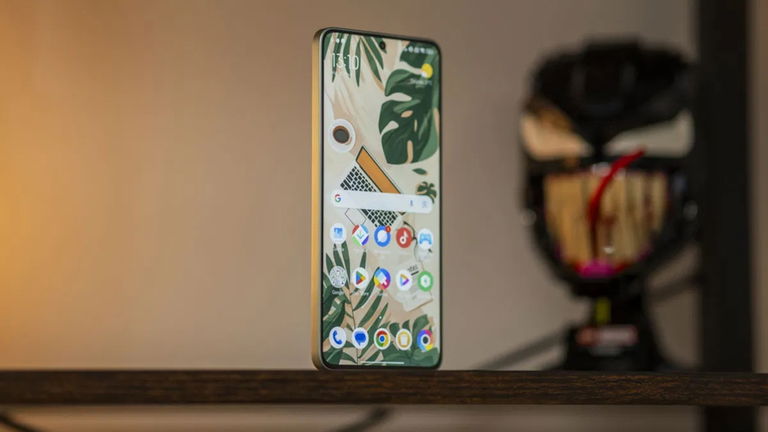 Un año después y sigue siendo una gran compra por menos de 250 euros: 512 GB, Snapdragon 8s Gen 3 y 90 W de carga