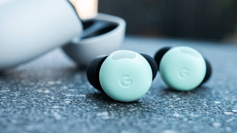 Auriculares Pro con casi 100 euros de caída en varios colores: cancelación de ruido top y 48h de batería