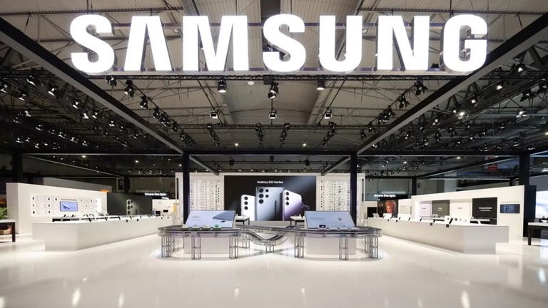 Samsung, obligada a pagar una multa millonaria por culpa de la carga inalámbrica de los móviles Galaxy