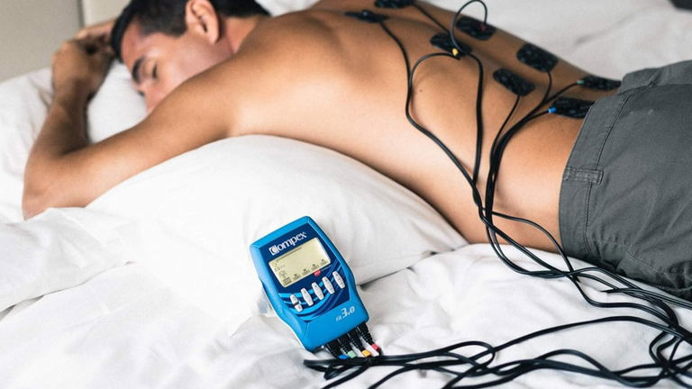 Sillas, pantallas y dolor lumbar: de oferta la tecnología que acaba alivia tu espalda sin pedirte tiempo