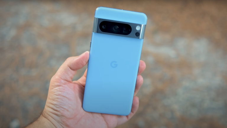 Algunos teléfonos Pixel se están convirtiendo en pisapapeles y Google no parece querer ayudar a resolverlo