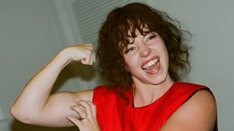 Primeras imágenes oficiales de una musculosa Sydney Sweeney como la boxeadora Christy Martin