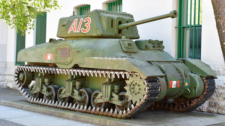 Los tanques tienen un nuevo y gran enemigo: los carros de combate se están convirtiendo en ataúdes