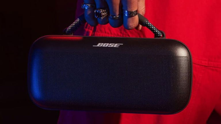 Amazon desploma el precio de este potentísimo altavoz Bose con resistencia al agua y 20 horas de batería