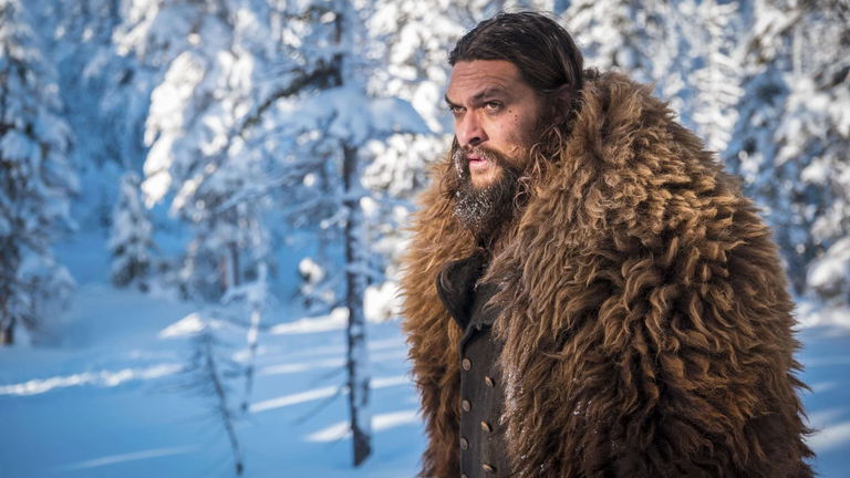 Incluso mejor que 'Yellowstone', esta brutal serie de Netflix con Jason Momoa nos lleva a vivir una historia brutal en la América profunda