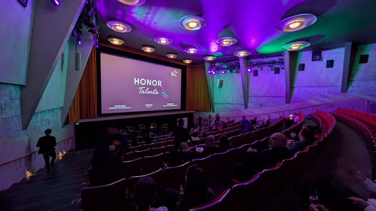 En Finlandia, el arte se encuentra con la IA: así vivimos los HONOR Talents Global Design Awards