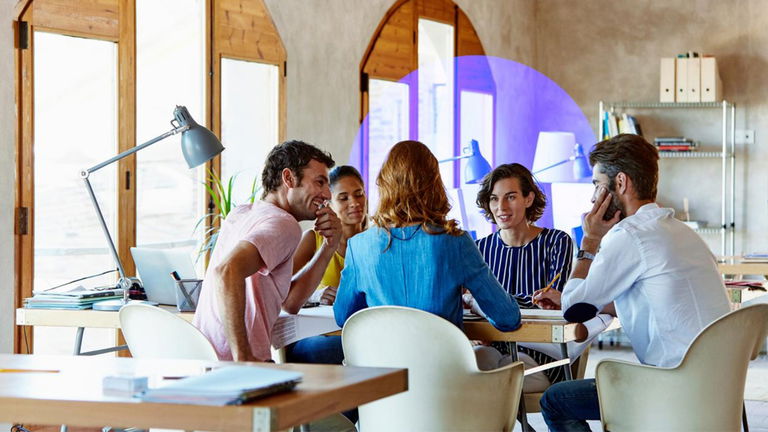 Telefónica se asocia con Microsoft para proveer de PC con IA integrada a las empresas