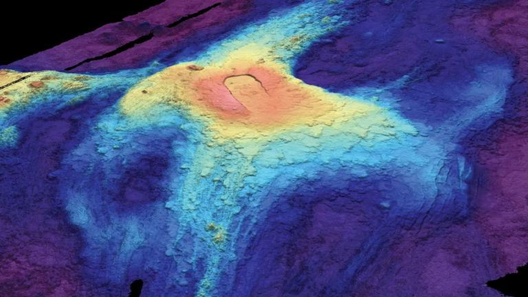 El año 2025 traerá la erupción de un gran volcán submarino según los expertos