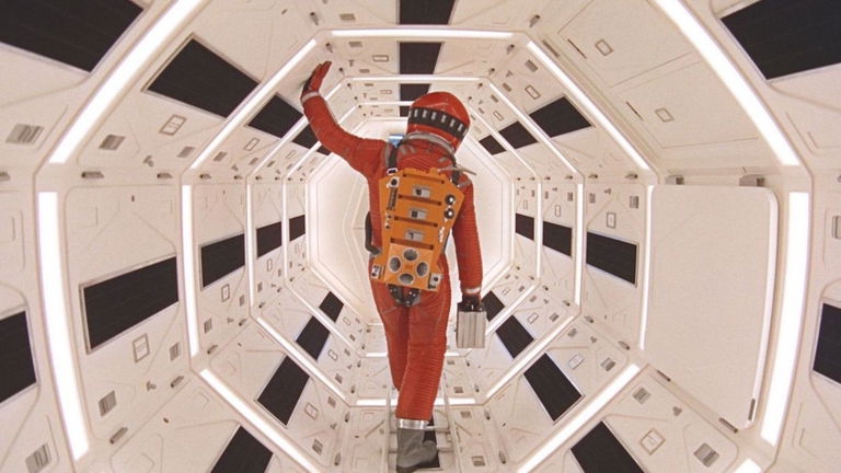 Para mí esta película se come a 'Interstellar' una joya atemporal que es alucinante