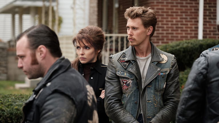 Febrero de adrenalina: SkyShowtime estrena 'The Bikeriders', con Austin Butler y Tom Hardy, y un aluvión de series explosivas