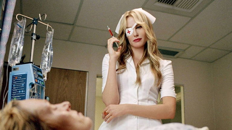 Esta película de Uma Thurman cambió las reglas del juego, y visualmente es una auténtica locura que tienes en streaming