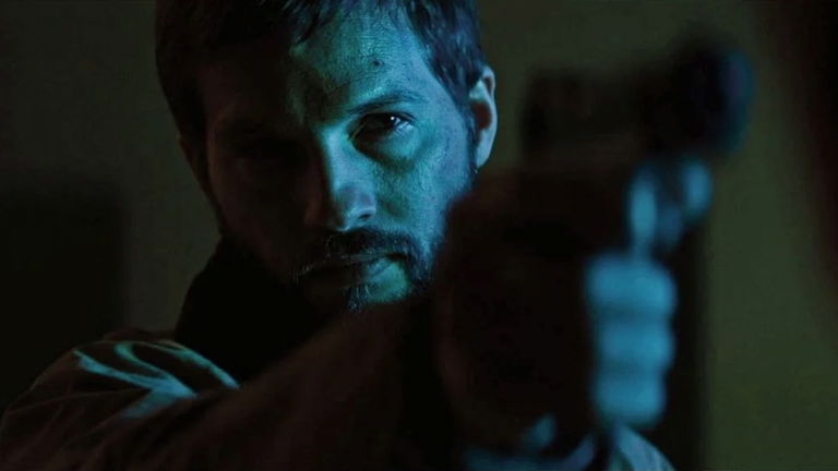 El 'clon' de Tom Hardy tiene una película de acción brutal que es una verdadera maravilla y puedes ver en una hora y media