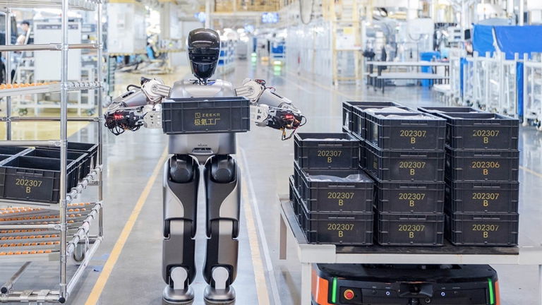 China acelera la producción masiva de robots humanoides para revolucionar sus fábricas