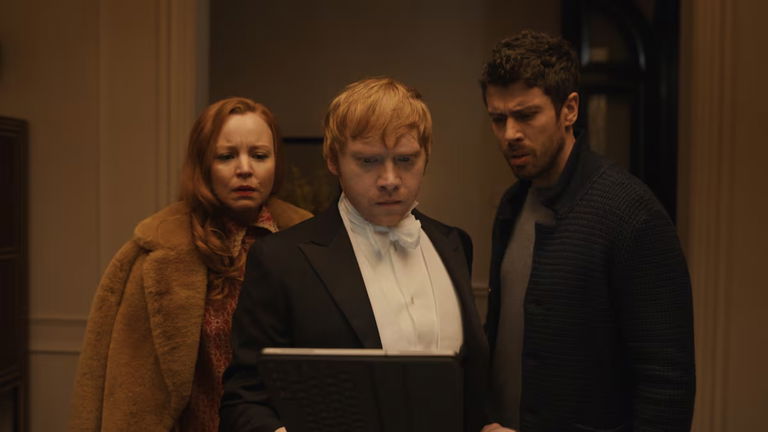 Mejor que 'From', esta es la que merece ser la serie de moda. Está en streaming y es delirante