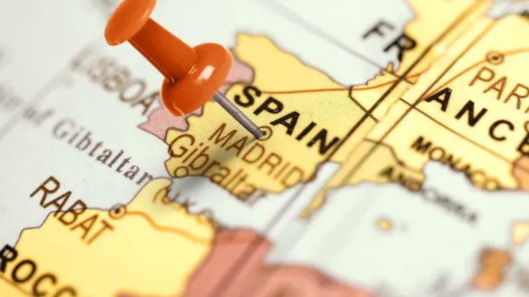 España tiene una de las mejores fibras ópticas de Europa, pero flaquea en conectividad móvil