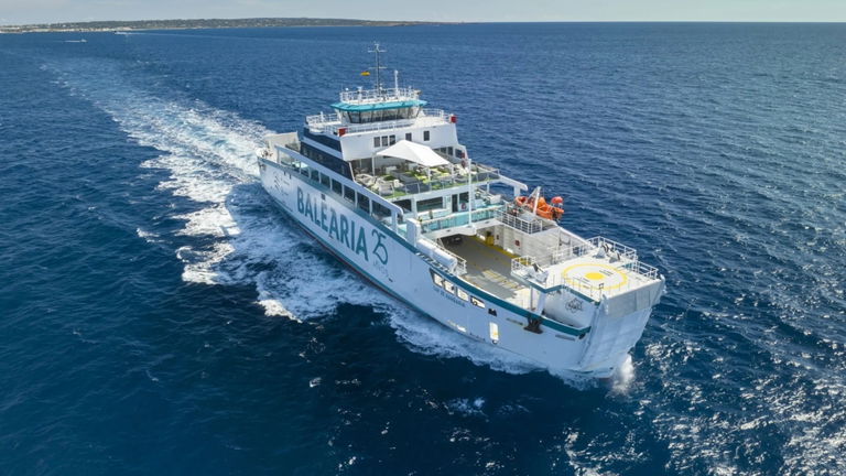 De España a Marruecos en 40 minutos. Este ferry eléctrico futurista quiere conectar el estrecho