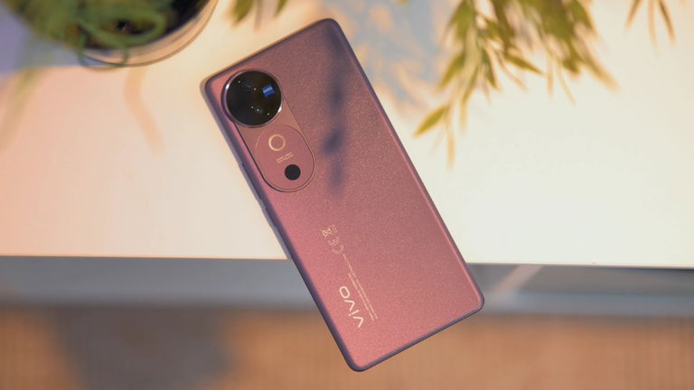 Pantalla premium, cámara ZEISS y 512 GB por solo 360 euros: por eso sigue siendo uno de los mejores gama media/alta