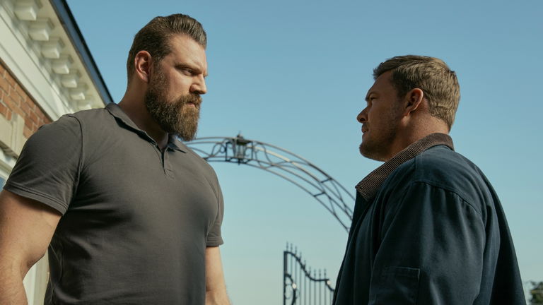 Podemos ver una escena completa de la temporada 3 de 'Reacher' a solo una semana de su estreno, y es divertida