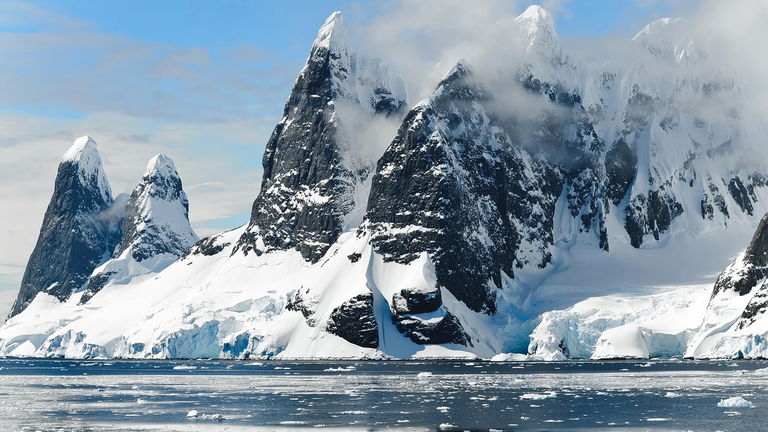 El nuevo y sorprendente mapa de la Antártida nos la enseña como nunca antes. Sin hielo