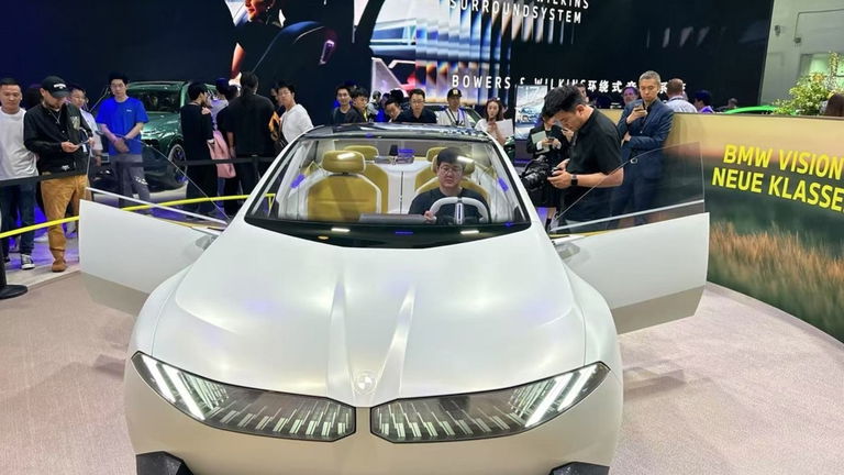 Los coches de BMW utilizarán el sistema operativo de HUAWEI en China