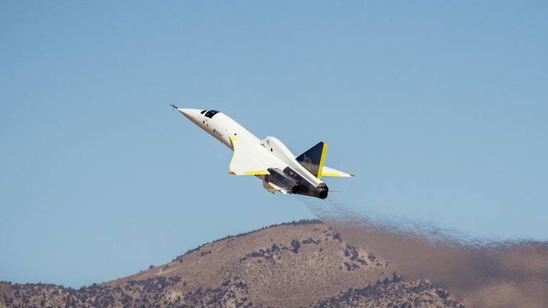 Cazan al avión prototipo secreto de la NASA rompiendo la barrera del sonido. Es absolutamente increíble.